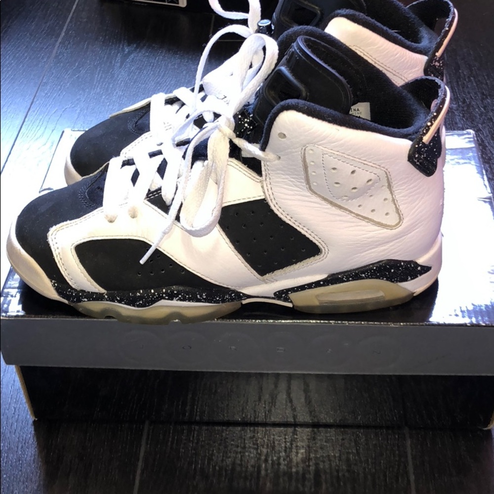 Jordan 6 Retro Oreos